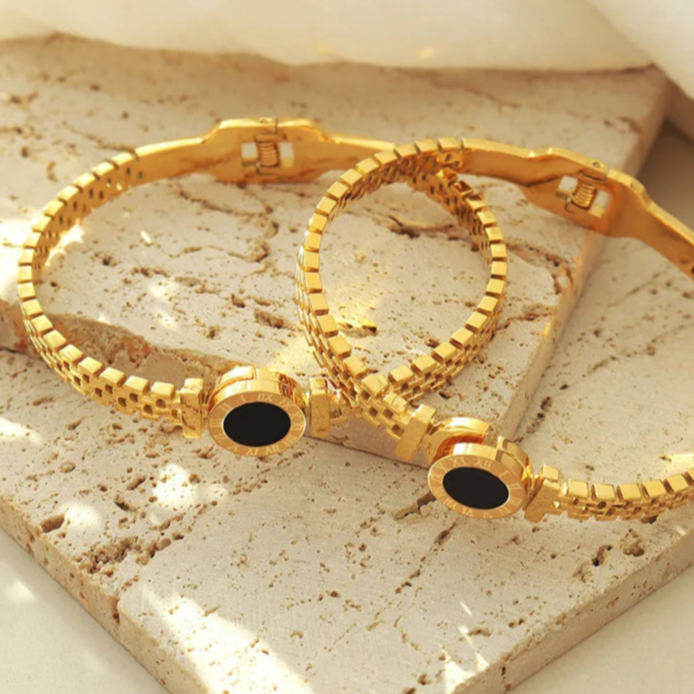 Luxus-Armband aus Edelstahl in 14K Goldfarbe - Exklusivität für jeden Anlass - Mein Shop