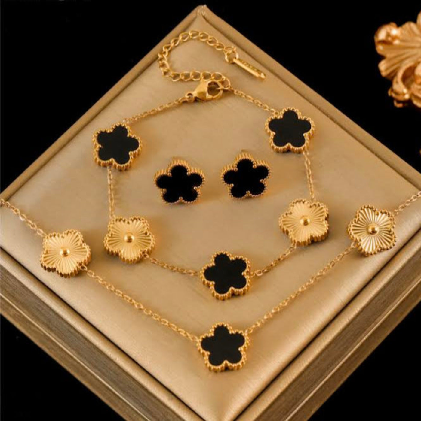 Vintage Gold Shell Flower Jewelry Set - Mein Shop