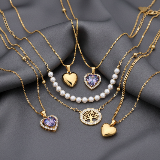 مجموعة القلادات الذهبية