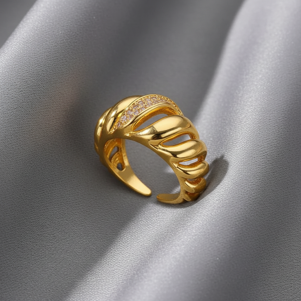 خاتم بتصميم موجي