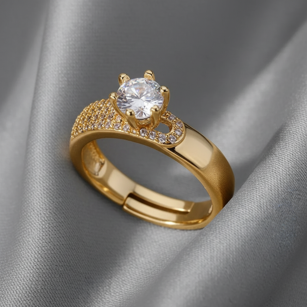 خاتم بحجر مركزي كبير